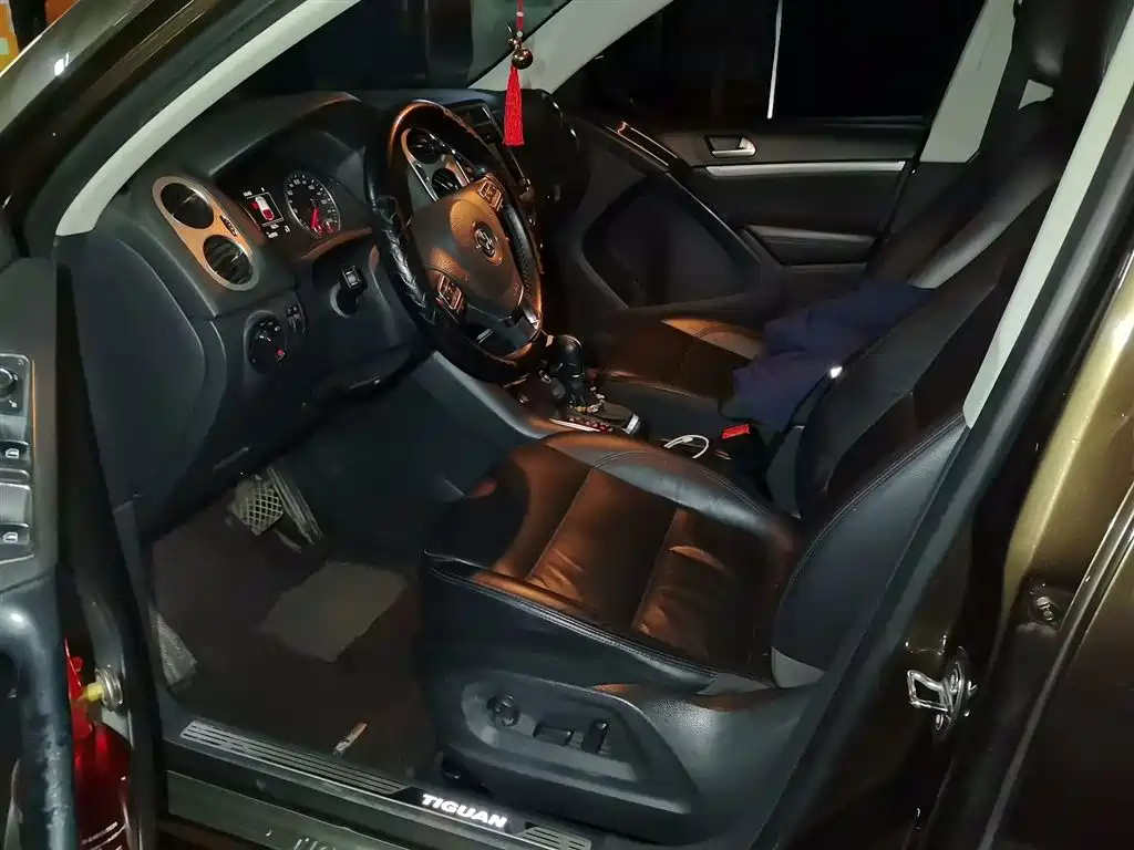 Volkswagen Tiguan 2015 1.8TSI Automatic 2WD Highline фото 8