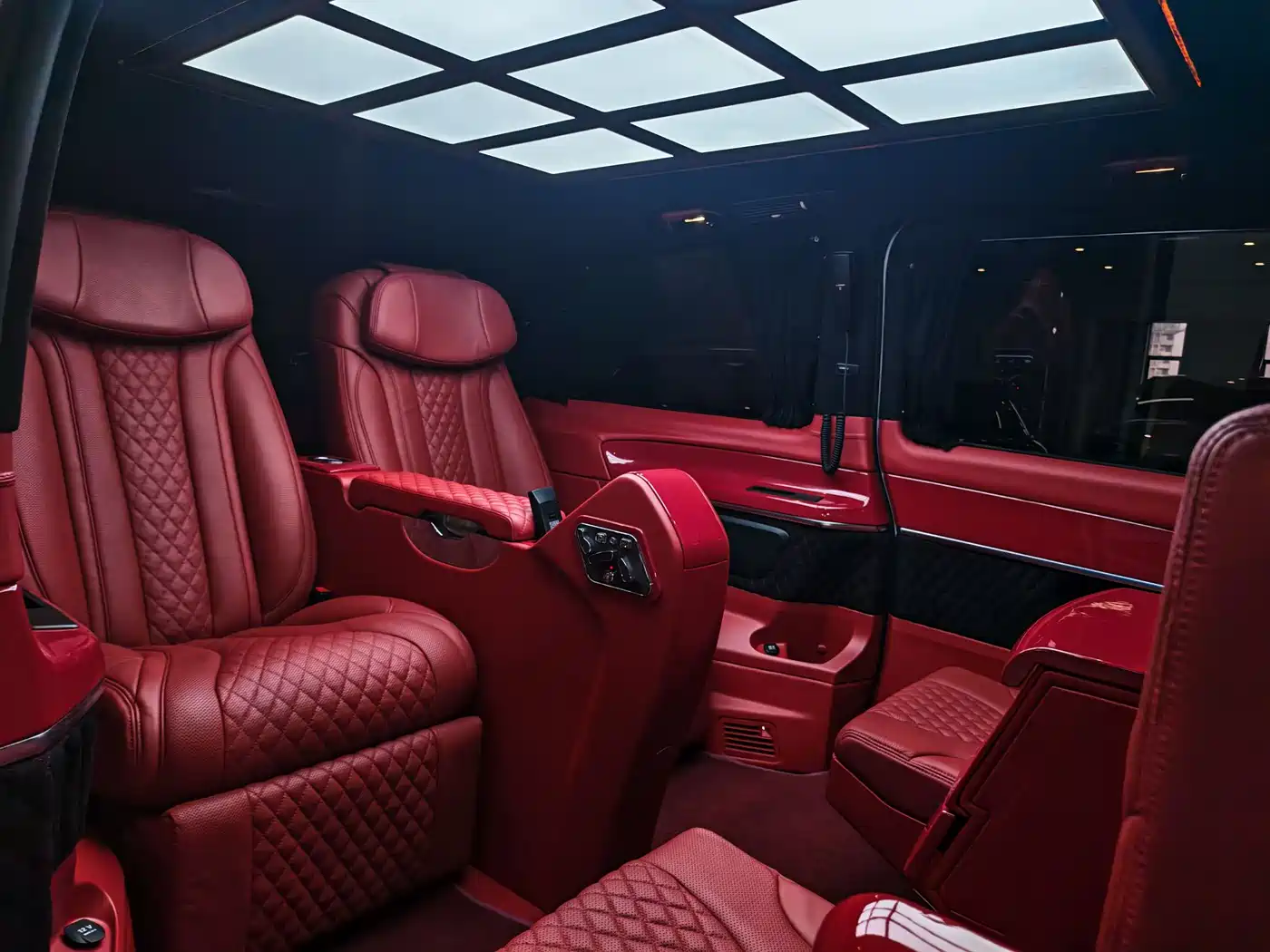 Mercedes-Benz V-Class 2016 V 260 Navigator фото 21