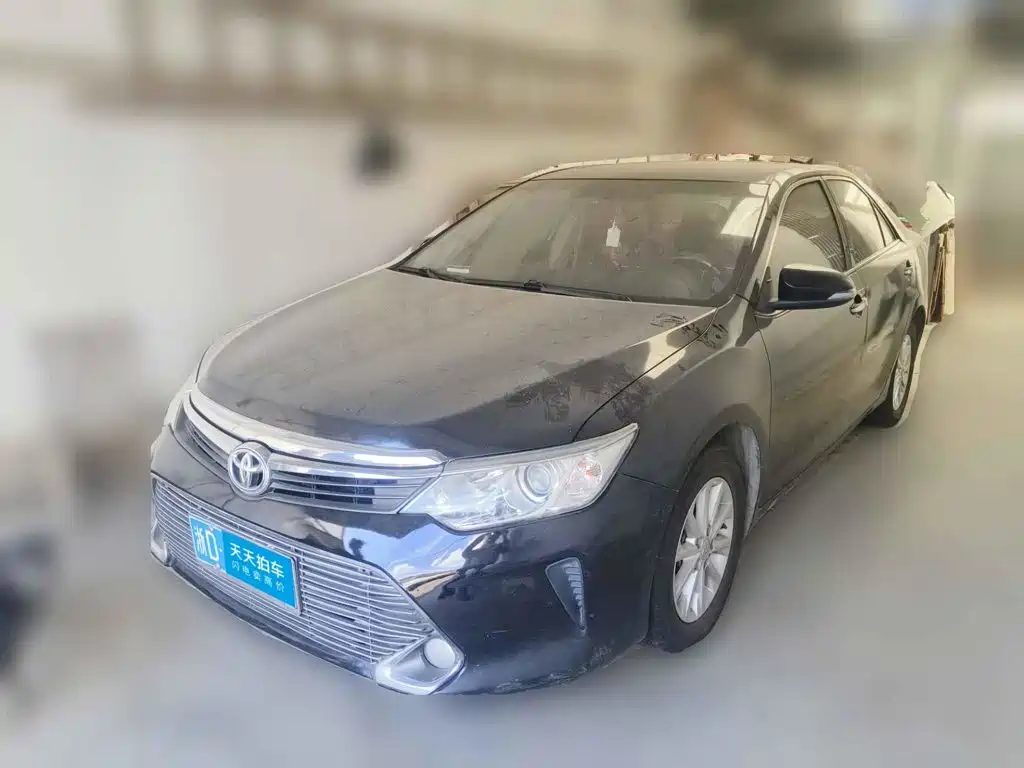 Toyota Camry 2016 2015 2.0G Leading Edition