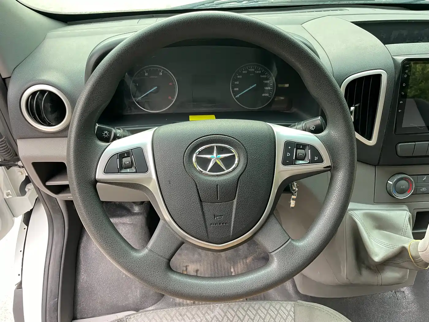 JAC Motors Star锐 2023 2023 2.0T 5 Series Express Edition 6/7-seater D20TCIF1