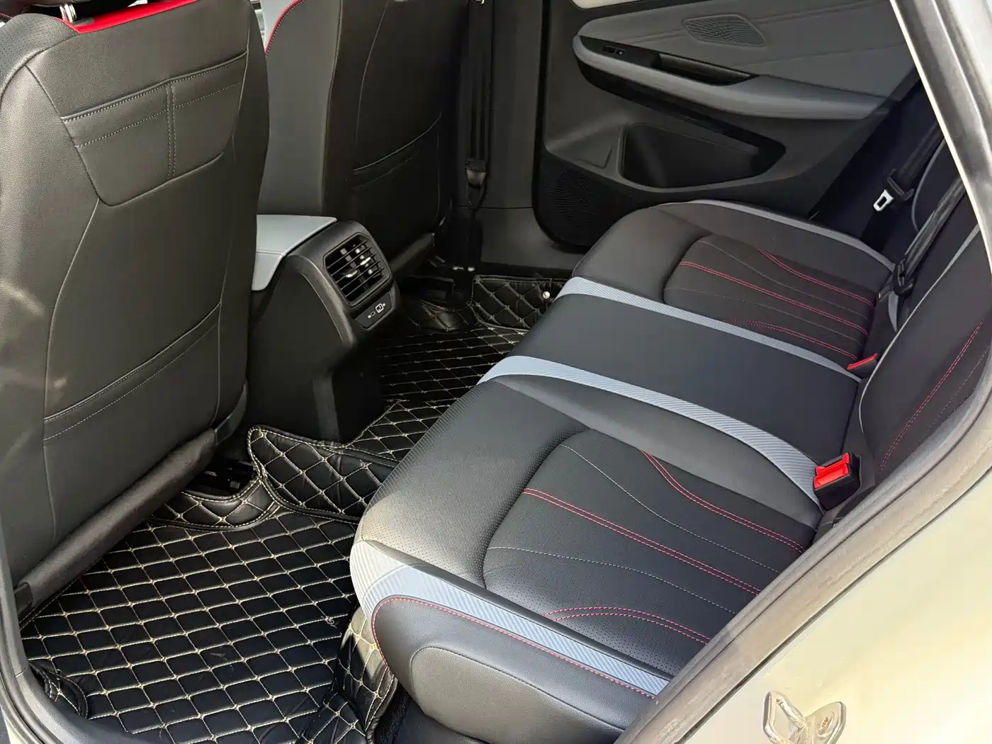 Volkswagen Lamando, миниатюра 7