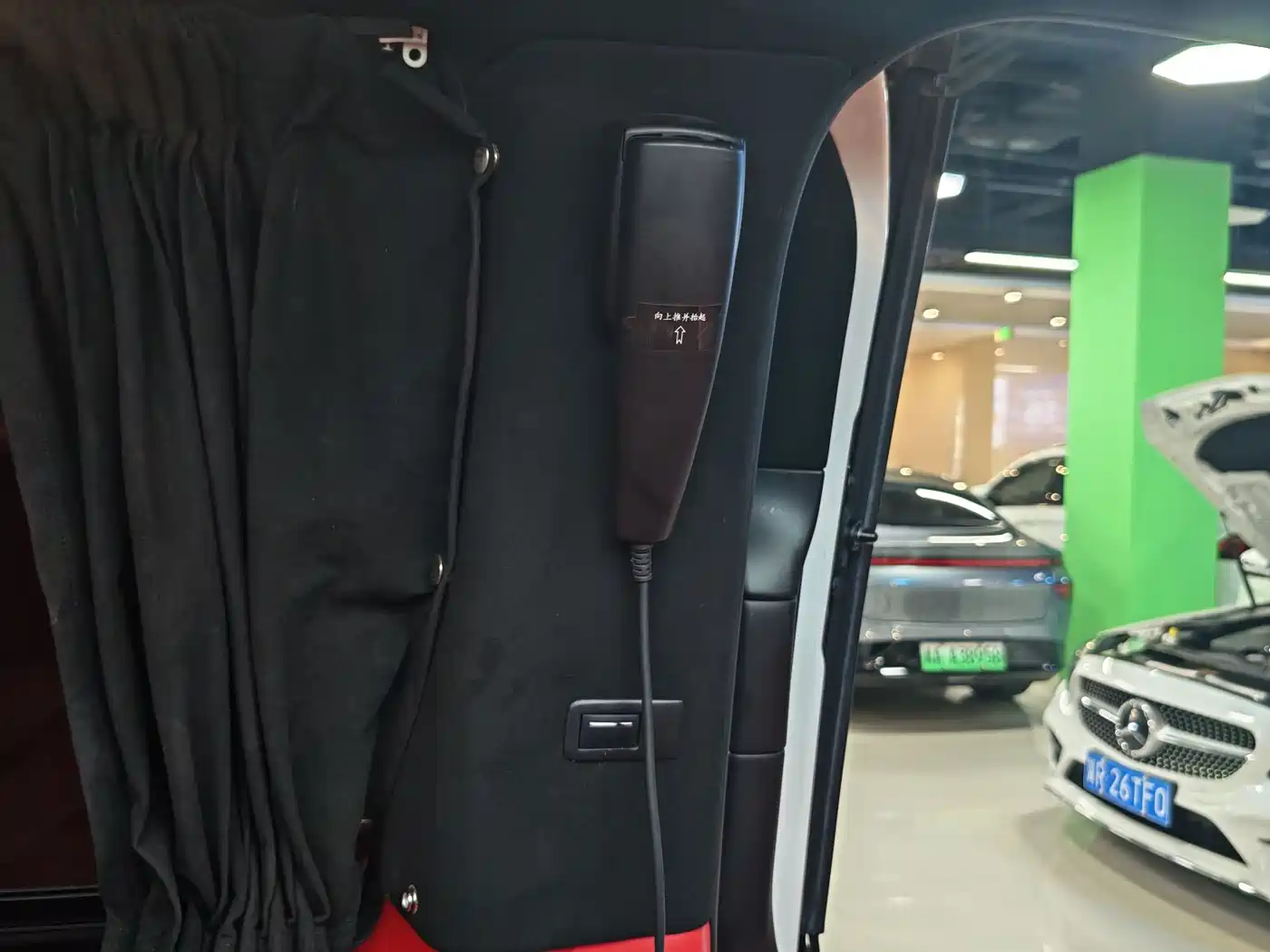 Mercedes-Benz V-Class 2016 V 260 Navigator фото 17