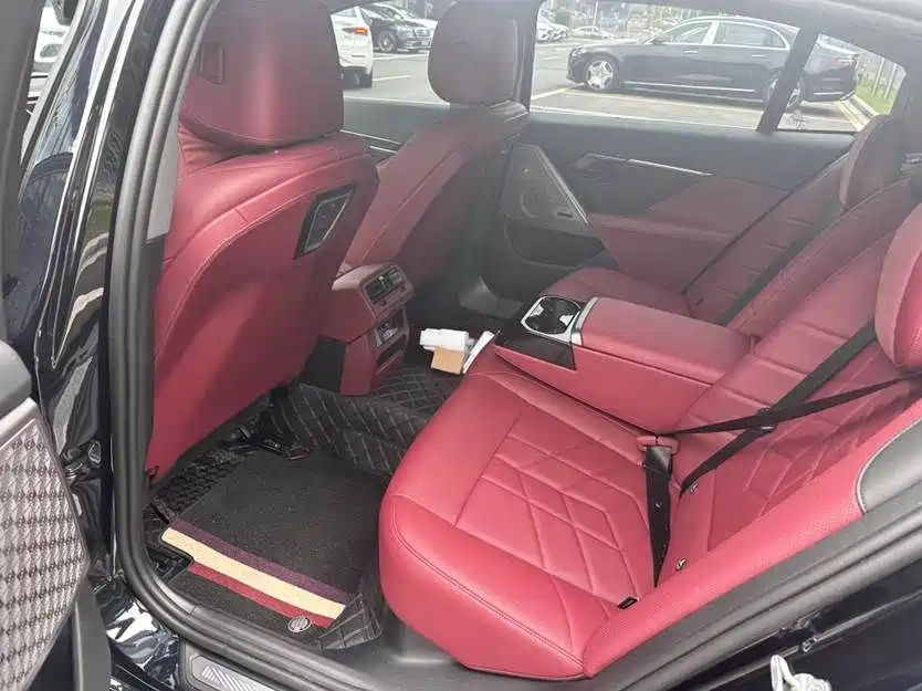 BMW i5 2024 eDrive 35L M Sport Package фото 5