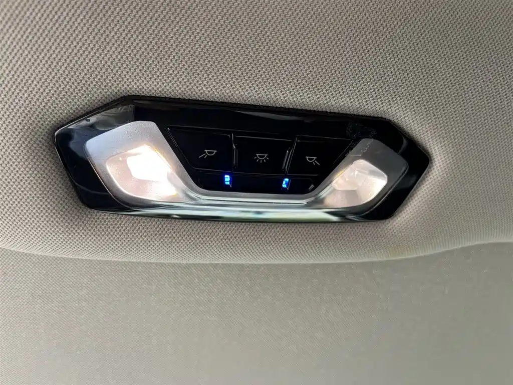 BMW 3 Series 2021 Facelift 325Li M Sport Package фото 26