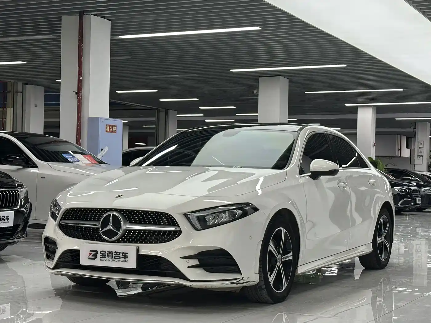 Mercedes-Benz A-Class 2023 A 200 L Fashion