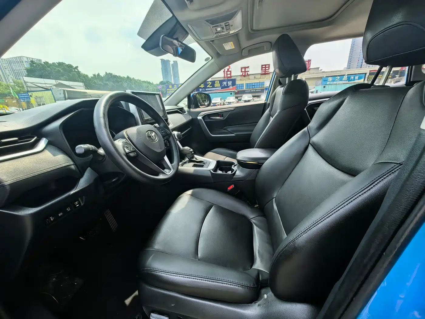 Toyota RAV4 Rongfang 2020 2.0L CVT 2WD Trend Edition фото 6