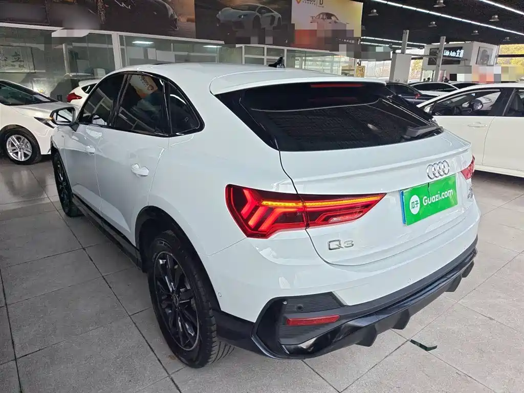 Audi Q3 Sportback 2022 45 TFSI quattro Luxury фото 24