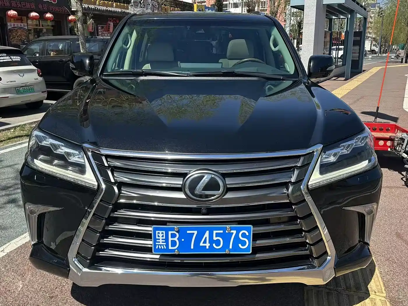 Lexus LX 2016 570 Luxury Premium Edition фото 2