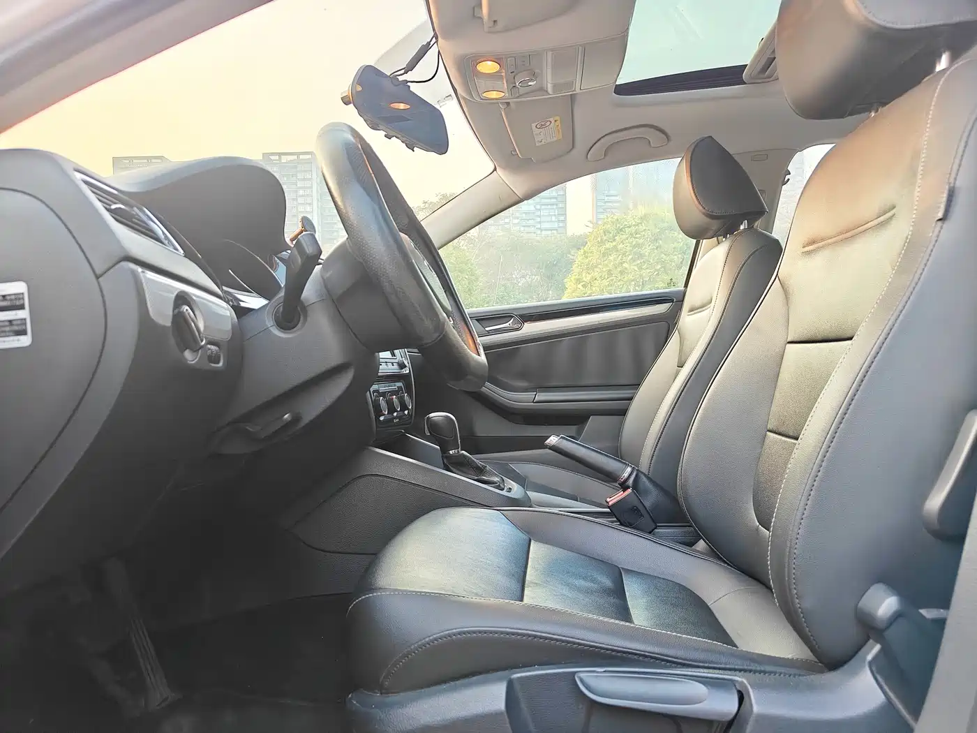 Volkswagen Sagitar 2017 230TSI Automatic Comfort фото 9