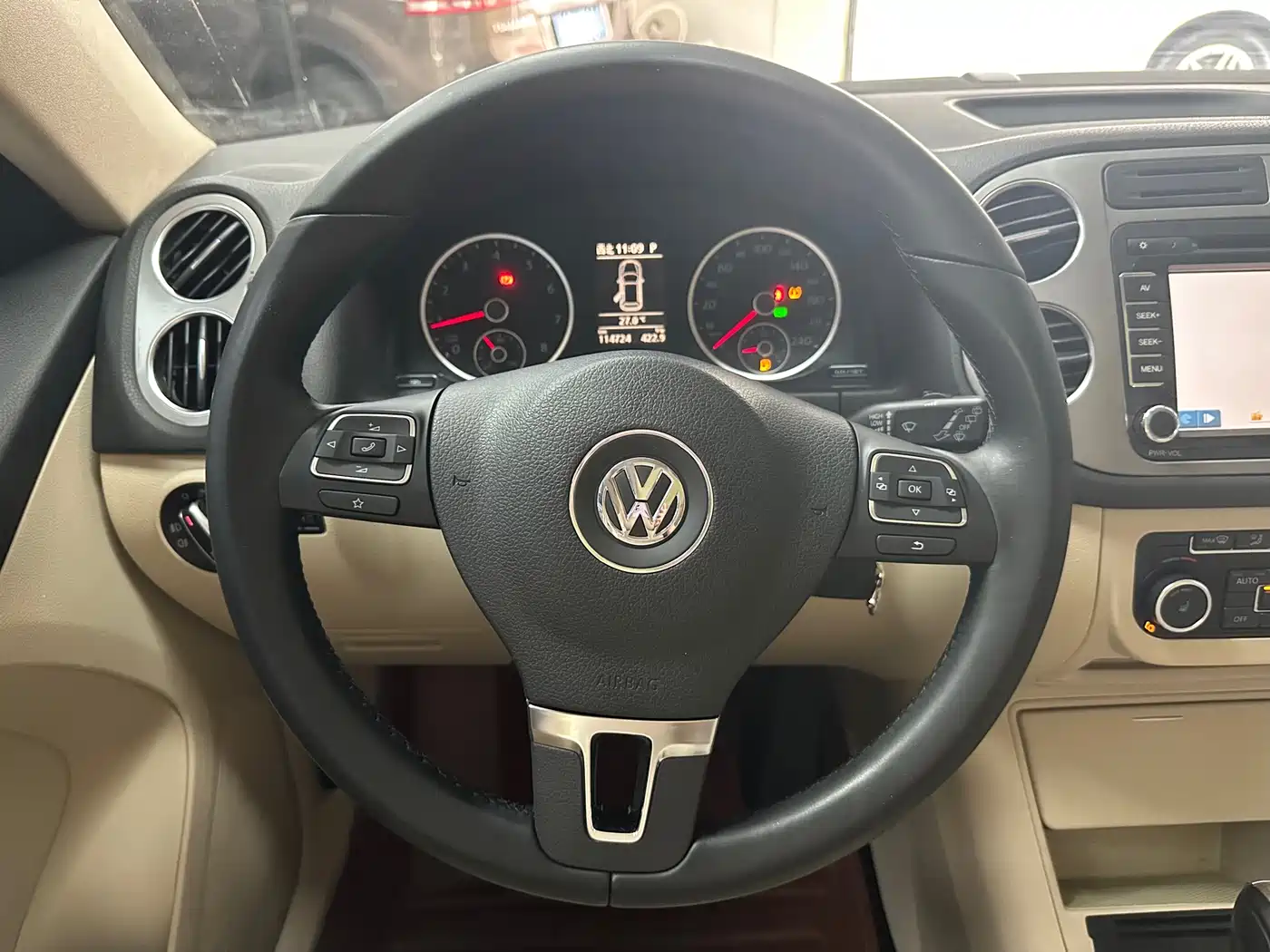 Volkswagen Tiguan 2012 1.8TSI Automatic 2WD Brilliance Edition фото 13