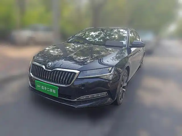 Škoda Superb 2024