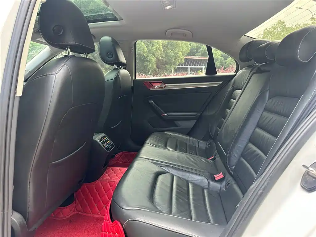 Volkswagen Lamando 2015 280TSI DSG Comfort фото 6