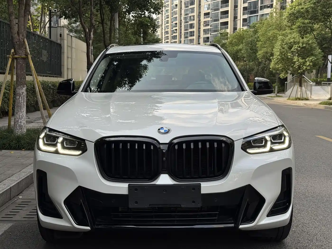BMW X3 2022 xDrive30i Leading M Night Package фото 2