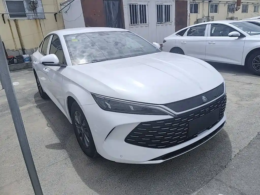 BYD Qin L 2026 DM-i 128KM Progressive фото 4