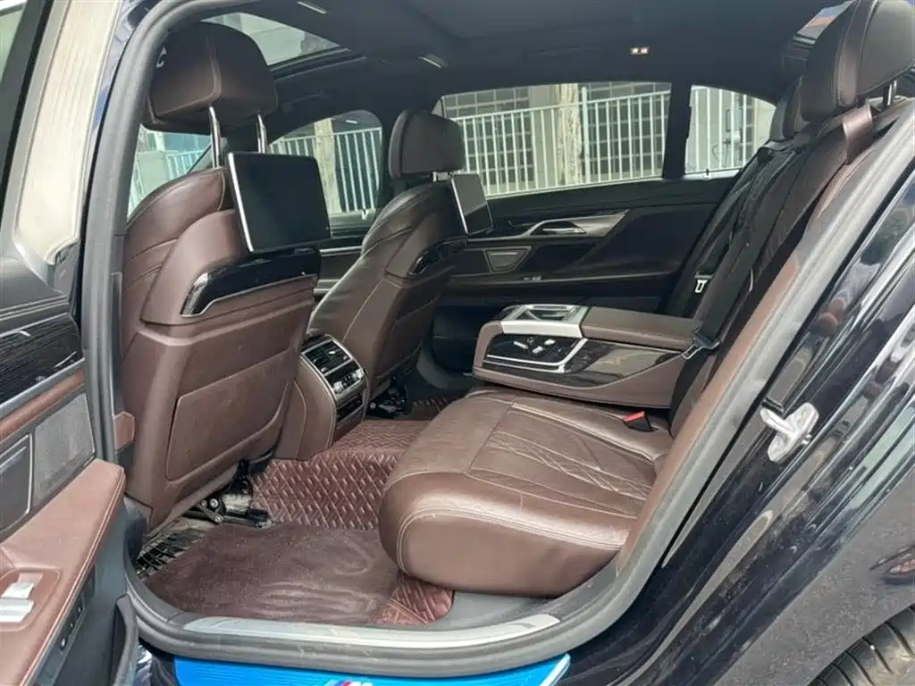 BMW 7 Series 2018 730Li Premium Type M Sport Package фото 5