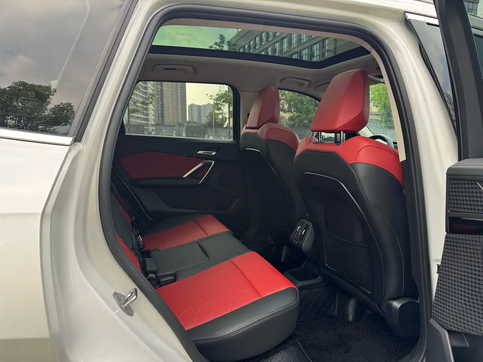 Фото 12 - BMW X1