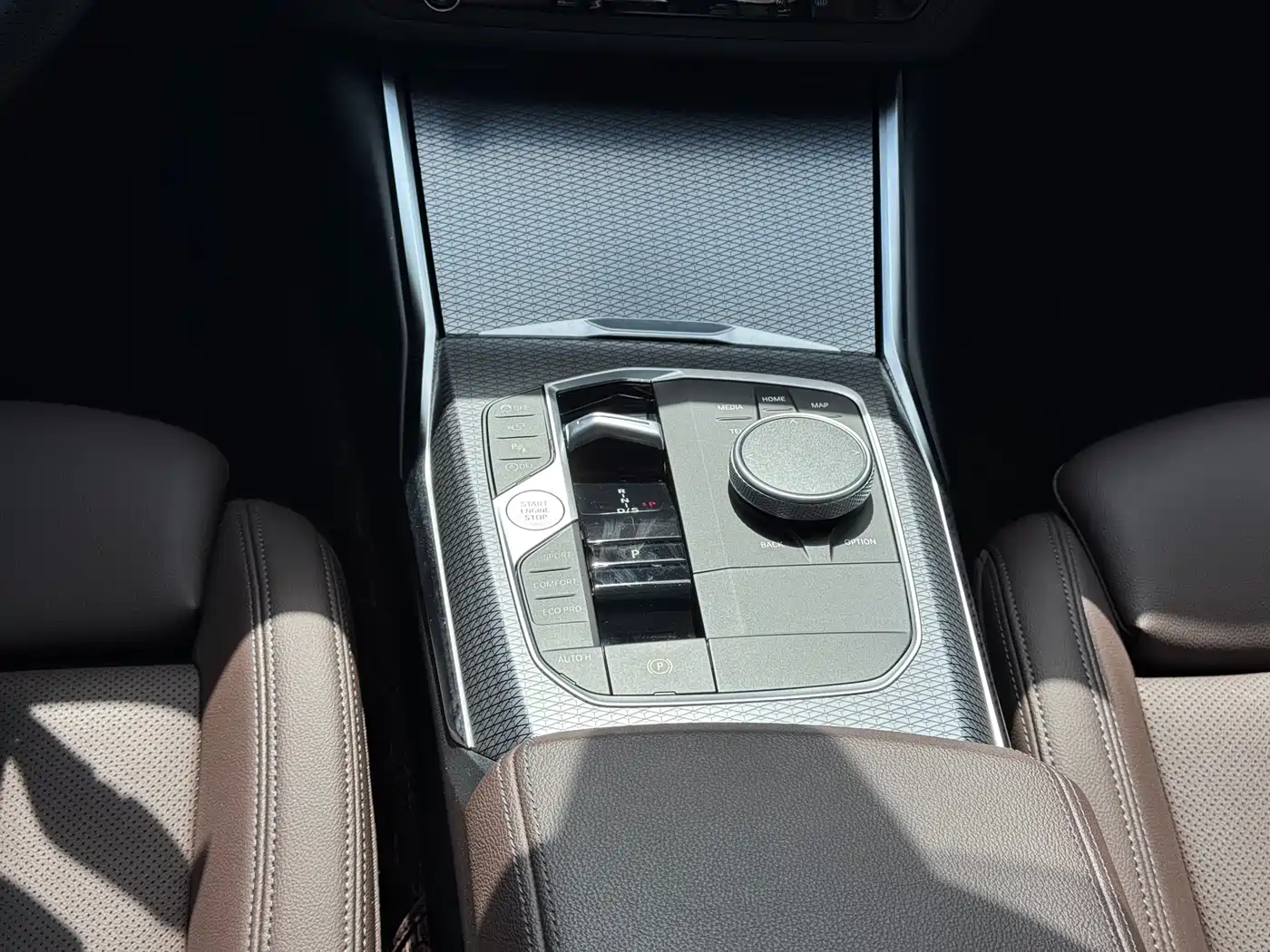 BMW 3 Series 2023 325Li M Sport Black Night Package фото 12