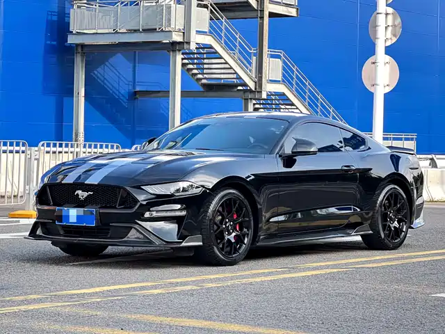 Ford Mustang 2.3T EcoBoost