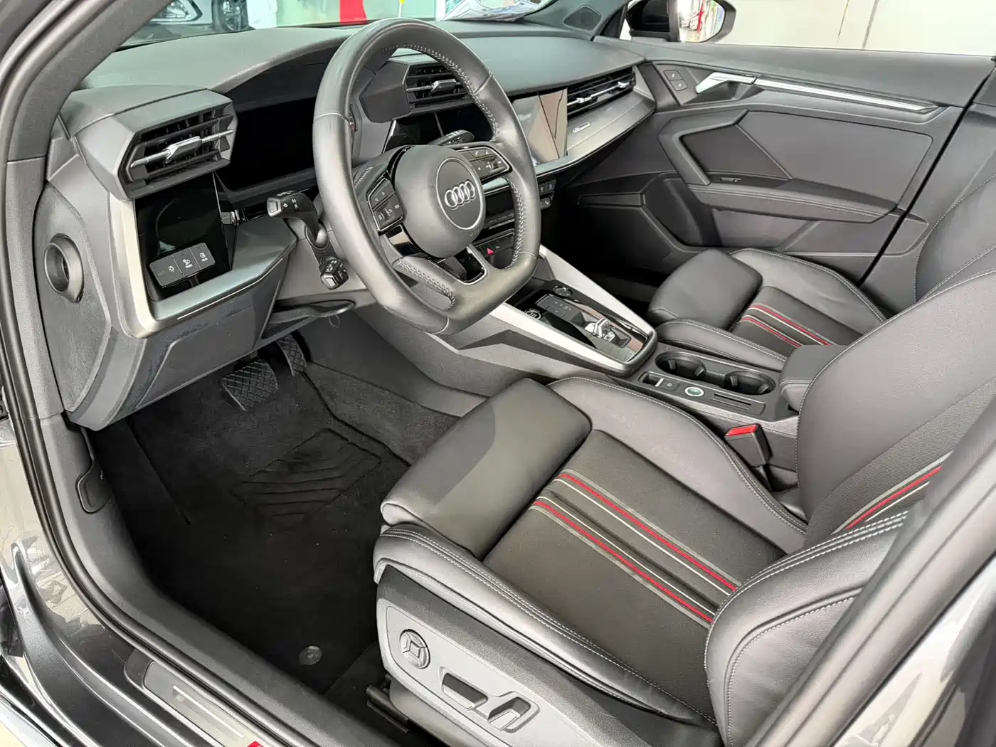 Audi A3 2022 Sportback 35 TFSI Style Sport фото 3