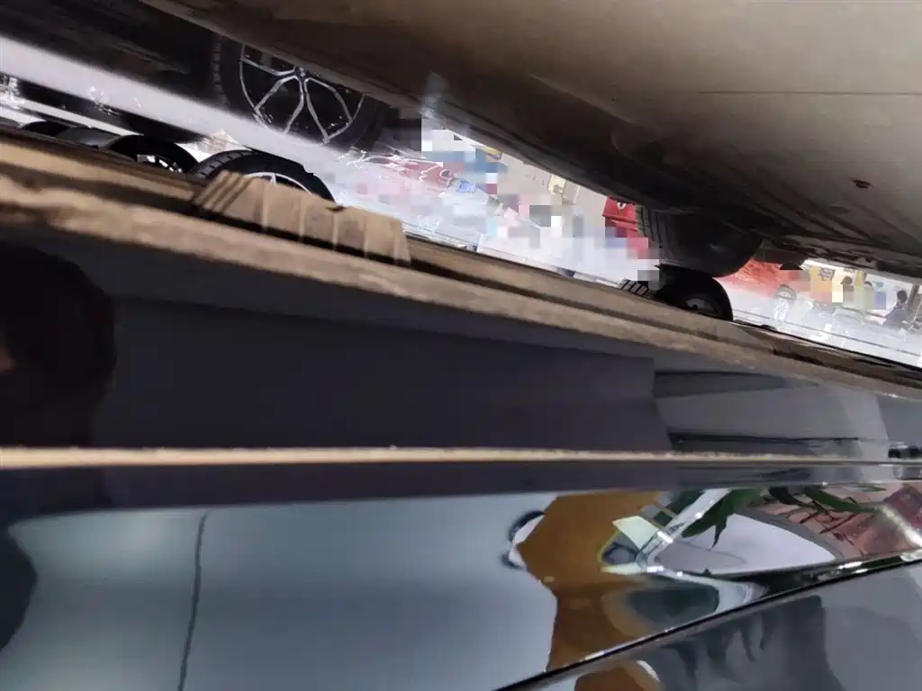 BMW 5 Series 2025 530Li Leading M Sport Package фото 21