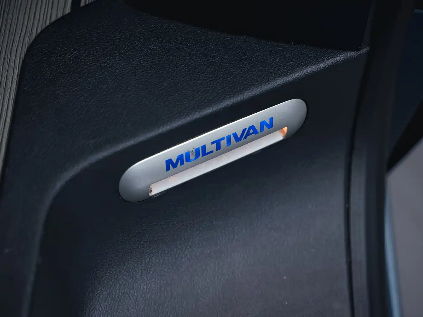 Volkswagen Multivan 2019 2.0TSI 4WD Premium 7-seater фото 21