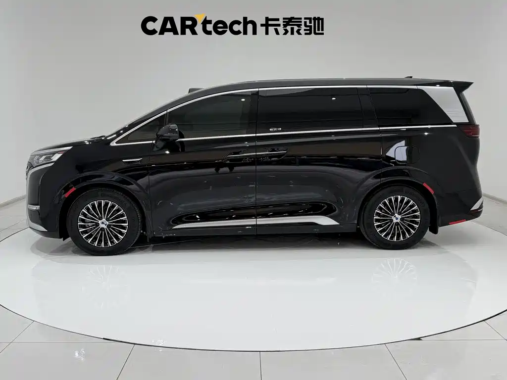 Denza D9 2025 2025 DM-i Smart Drive Edition 1020 AWD Prestige