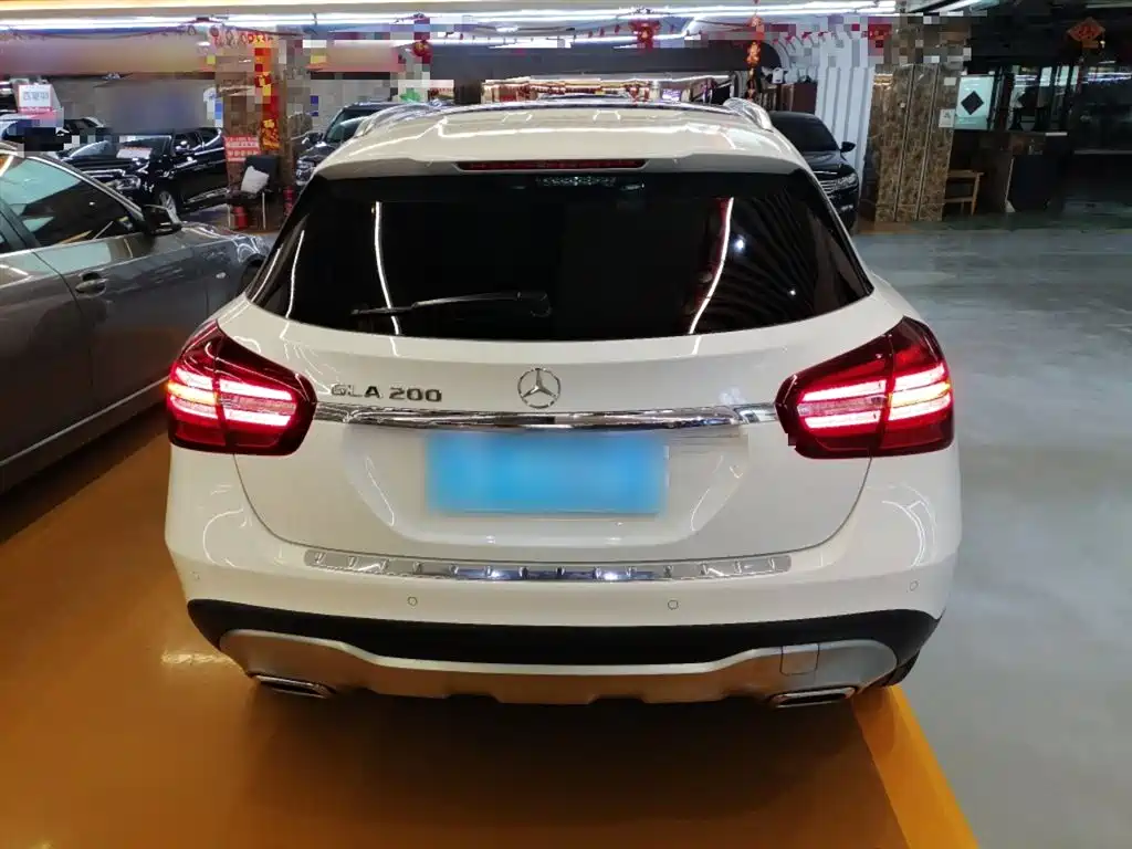 Mercedes-Benz GLA 2018 GLA 200 Fashion фото 4
