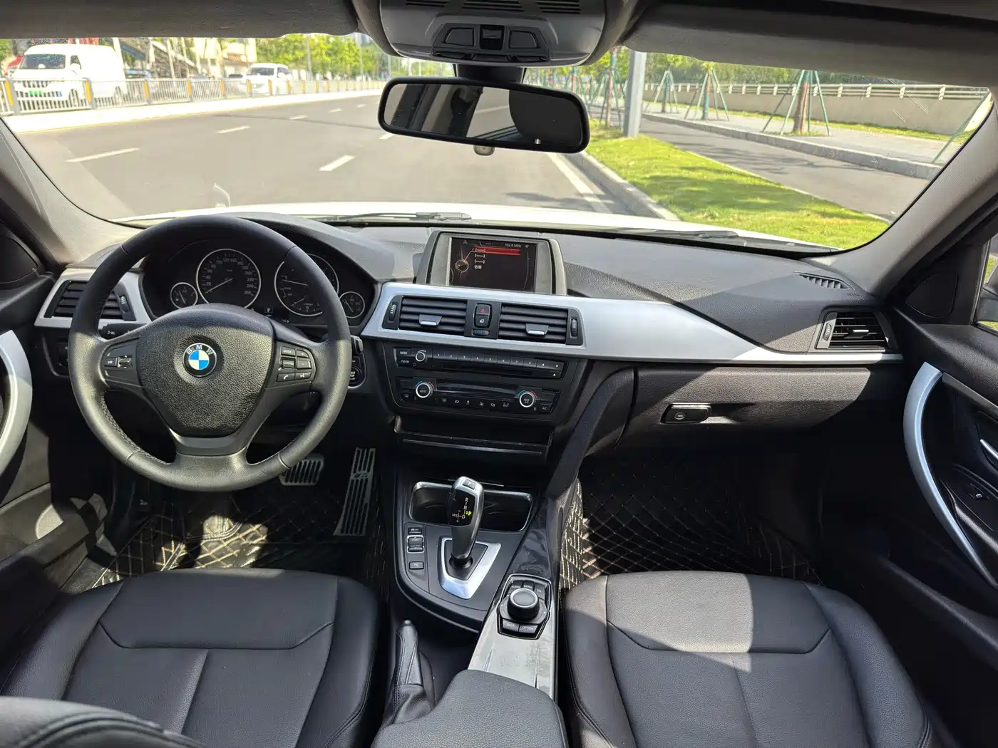 BMW 3 Series 2015 320Li Super Joy Fashion фото 6