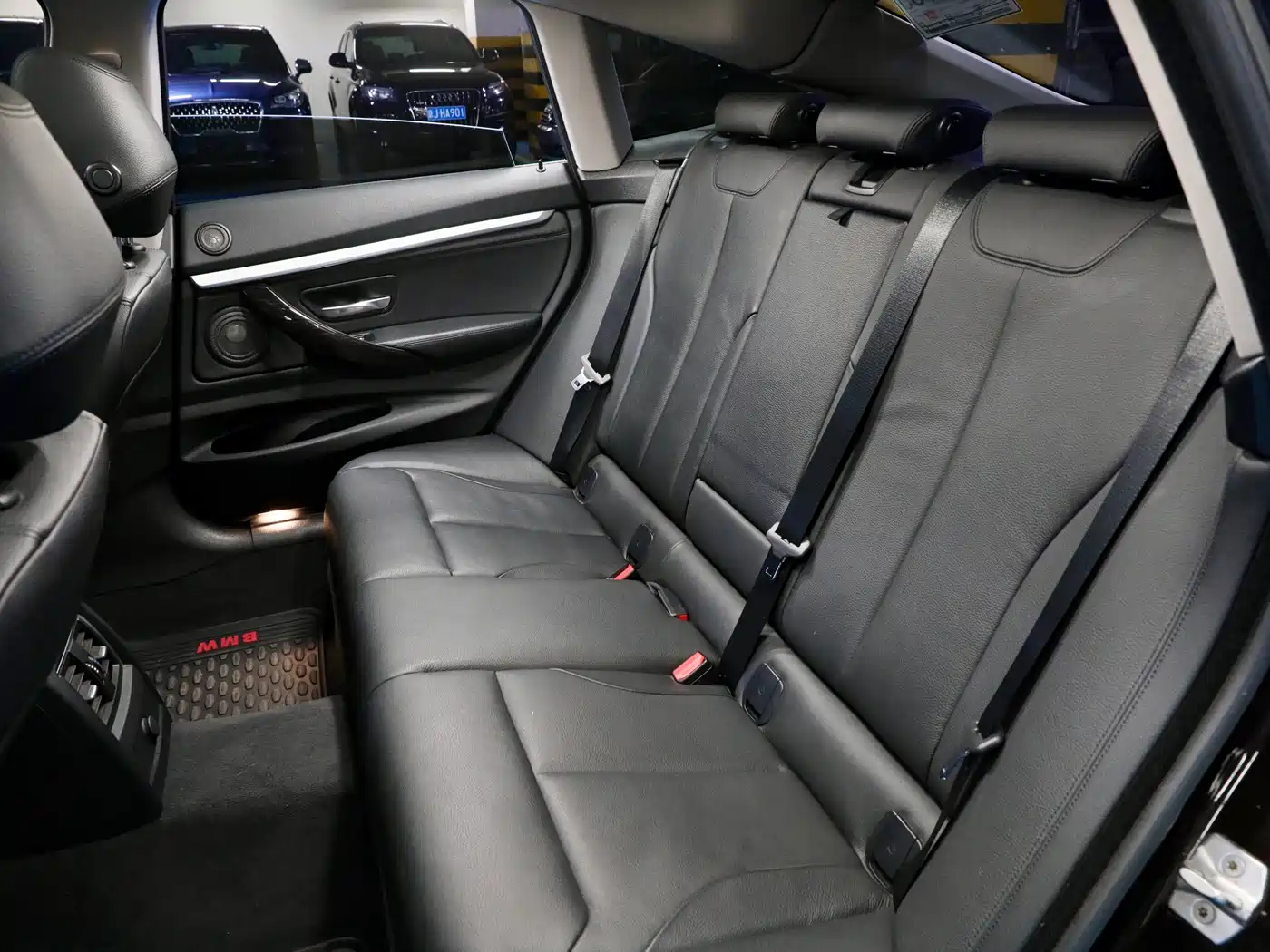 BMW 3 Series GT 2016 328i xDrive Design Package фото 11