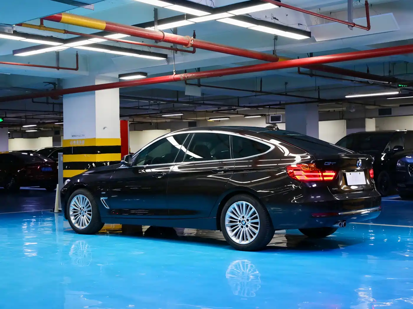 BMW 3 Series GT 2016 328i xDrive Design Package фото 3