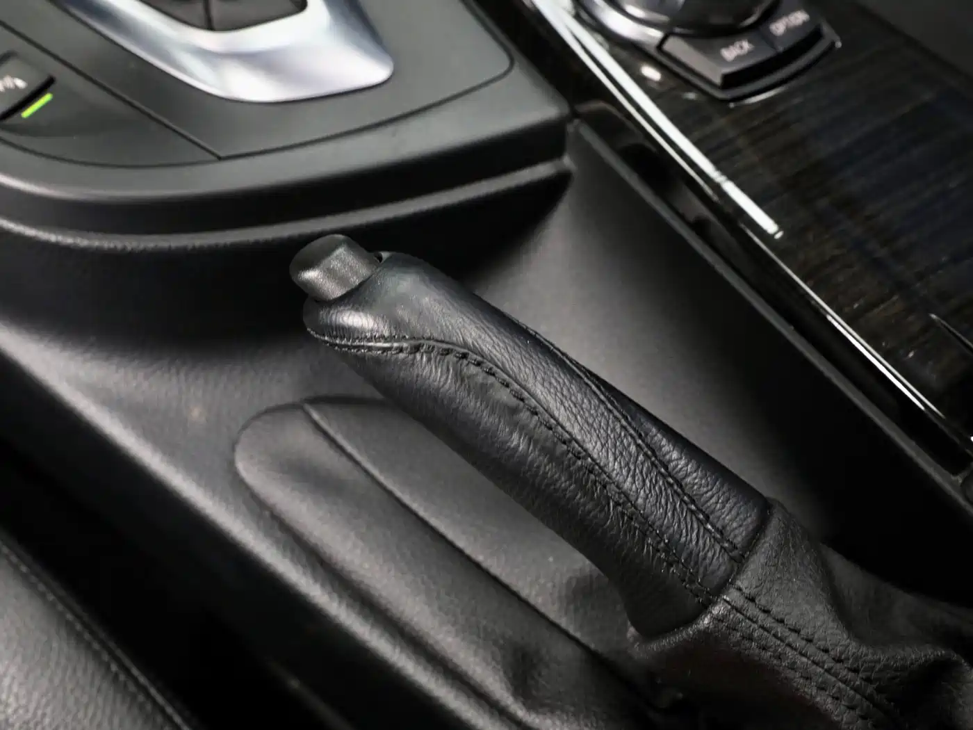 BMW 3 Series GT 2016 328i xDrive Design Package фото 23