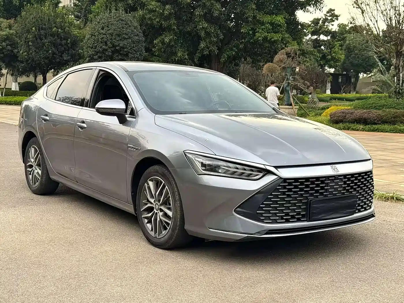 BYD Qin PLUS 2021 DM-i 55KM Flagship фото 3