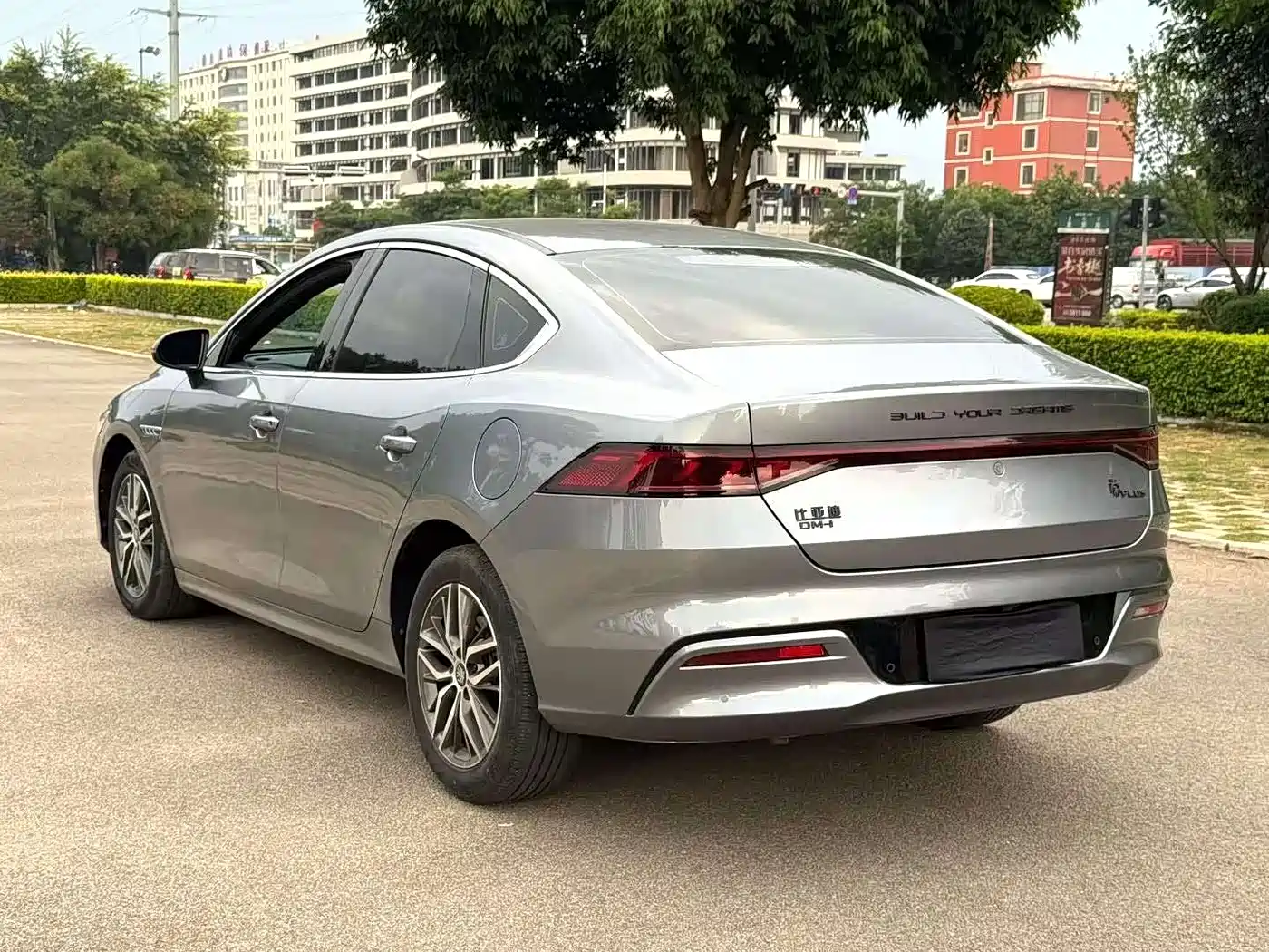 BYD Qin PLUS 2021 DM-i 55KM Flagship фото 6