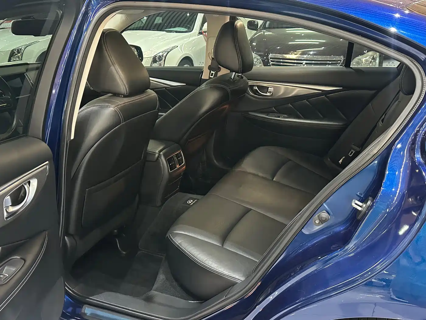 Infiniti Q50L 2021 2018 2.0T Premium Edition (China VI)
