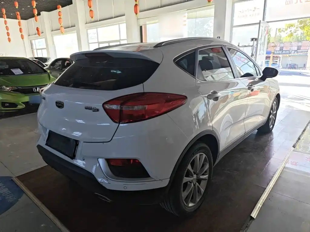 صورة 7 - Geely Emgrand GS