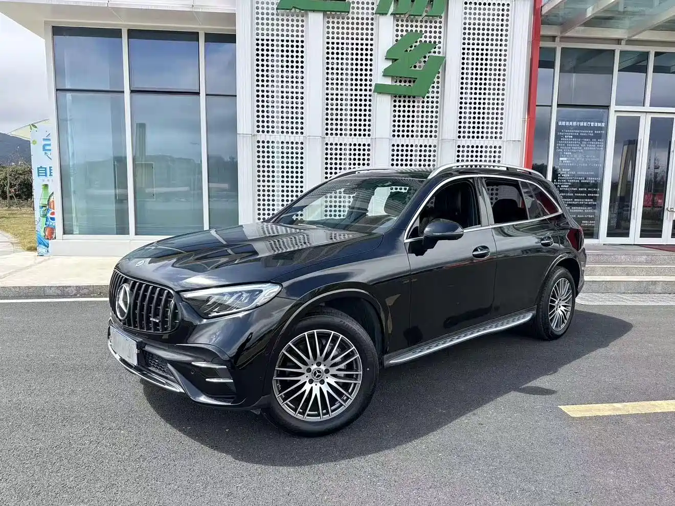 Mercedes-Benz GLC 2024 Facelift GLC 300 L 4MATIC Sport 5-seater фото 8
