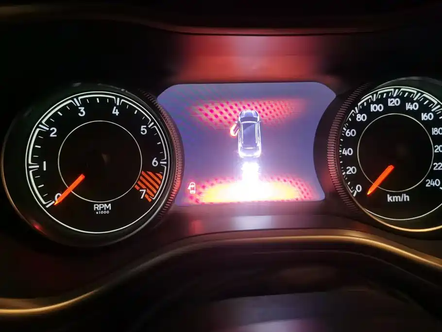 Jeep Cherokee (Import) 2015 2014 2.4L Luxury