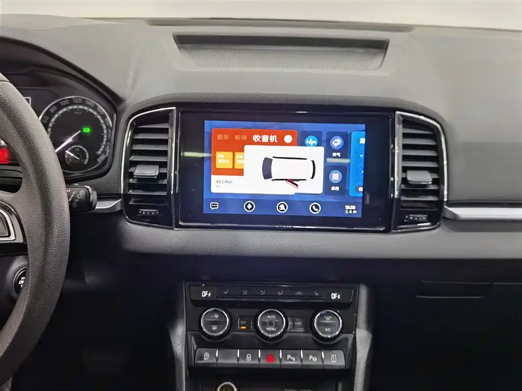 Škoda Karoq 2021 TSI280 Luxury Edition фото 12