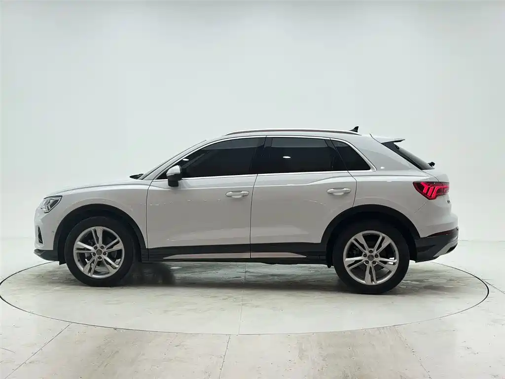 Audi Q3 2021 35 TFSI Fashion Elegance фото 7