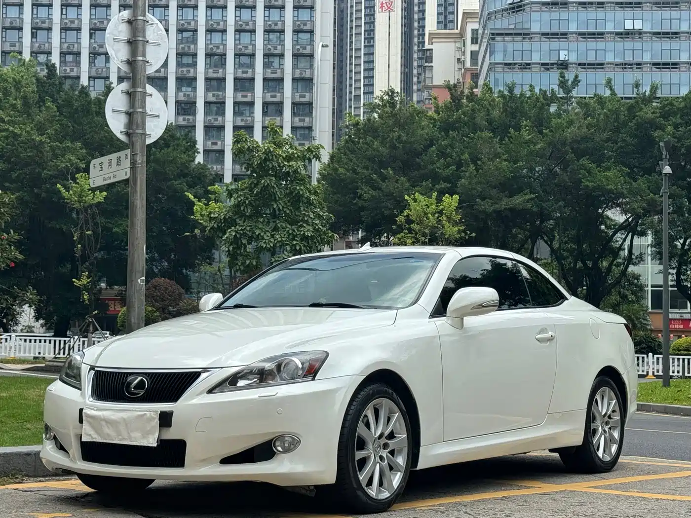 Lexus IS 2011 250C фото 17