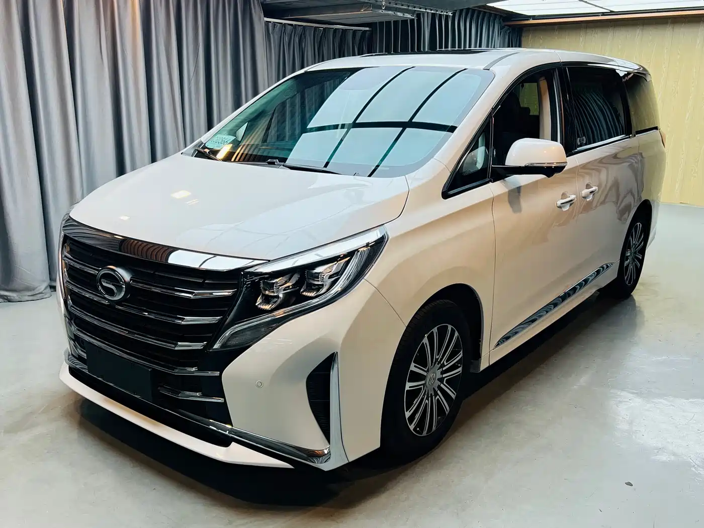 GAC TRUMPCHI M8