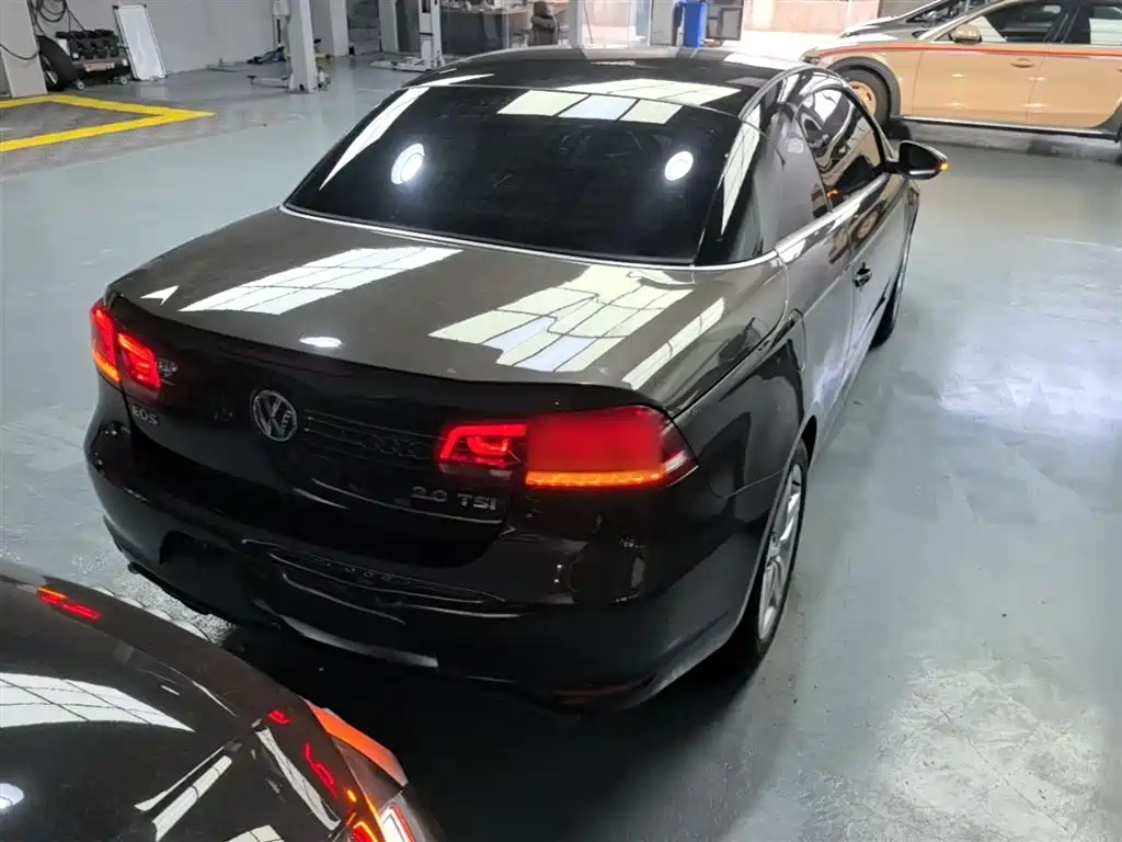 Volkswagen Eos 2011 Model 2.0TSI фото 7