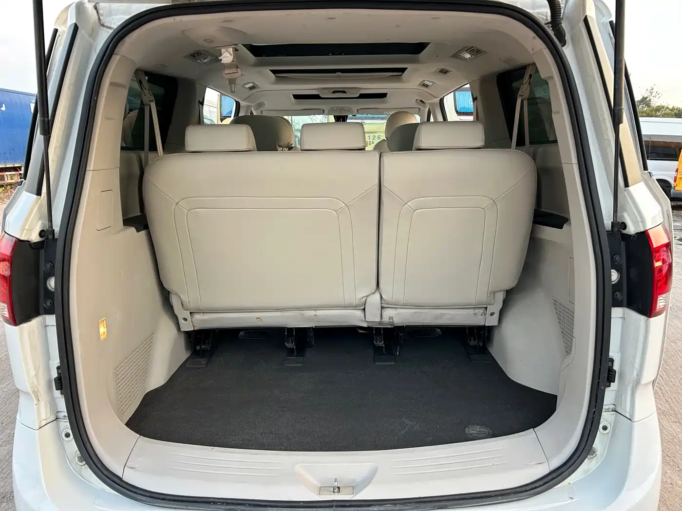 SAIC Maxus Maxus G10 2014 2.0T Automatic Luxury Executive Edition фото 8
