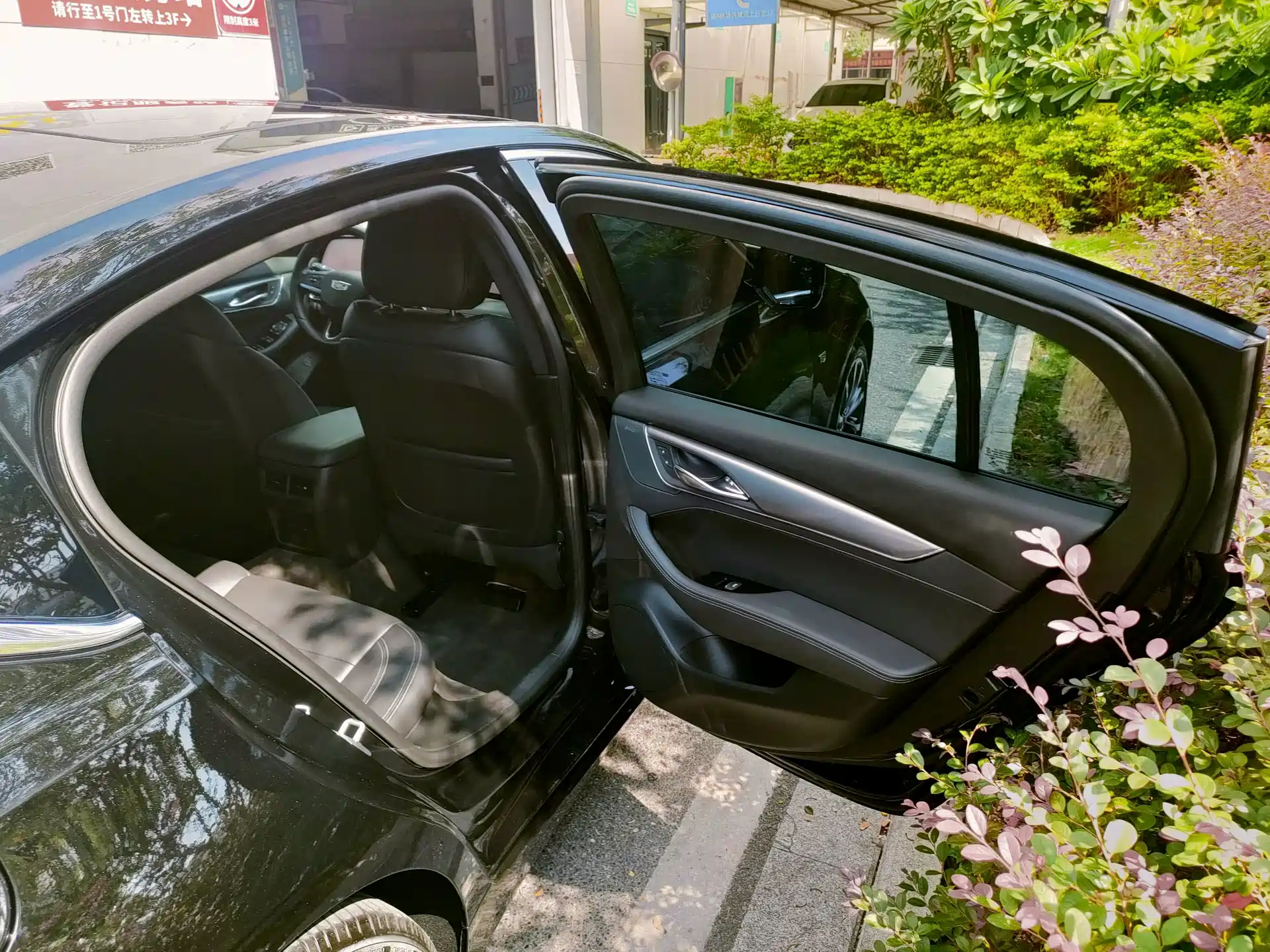 Фото 26 - Cadillac CT5