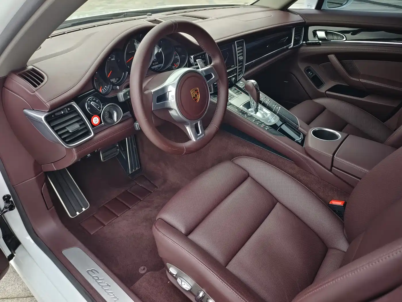 Porsche Panamera 2016 Panamera Edition 3.0T фото 6