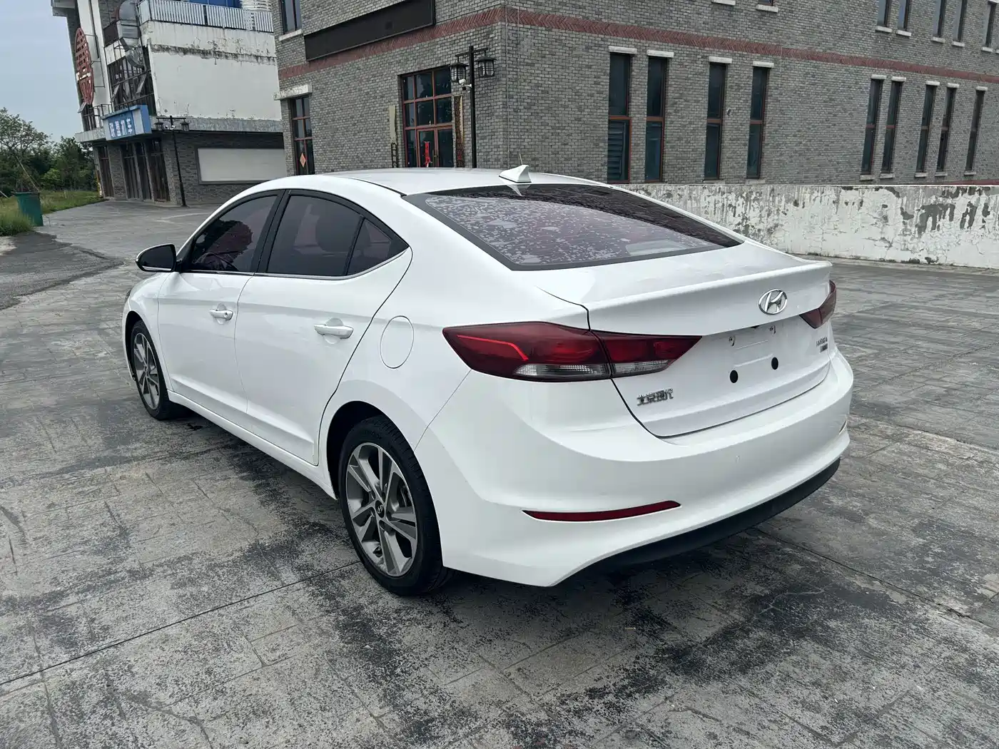 Hyundai Elantra 2016 1.6L Auto Smart·Youth Edition фото 7