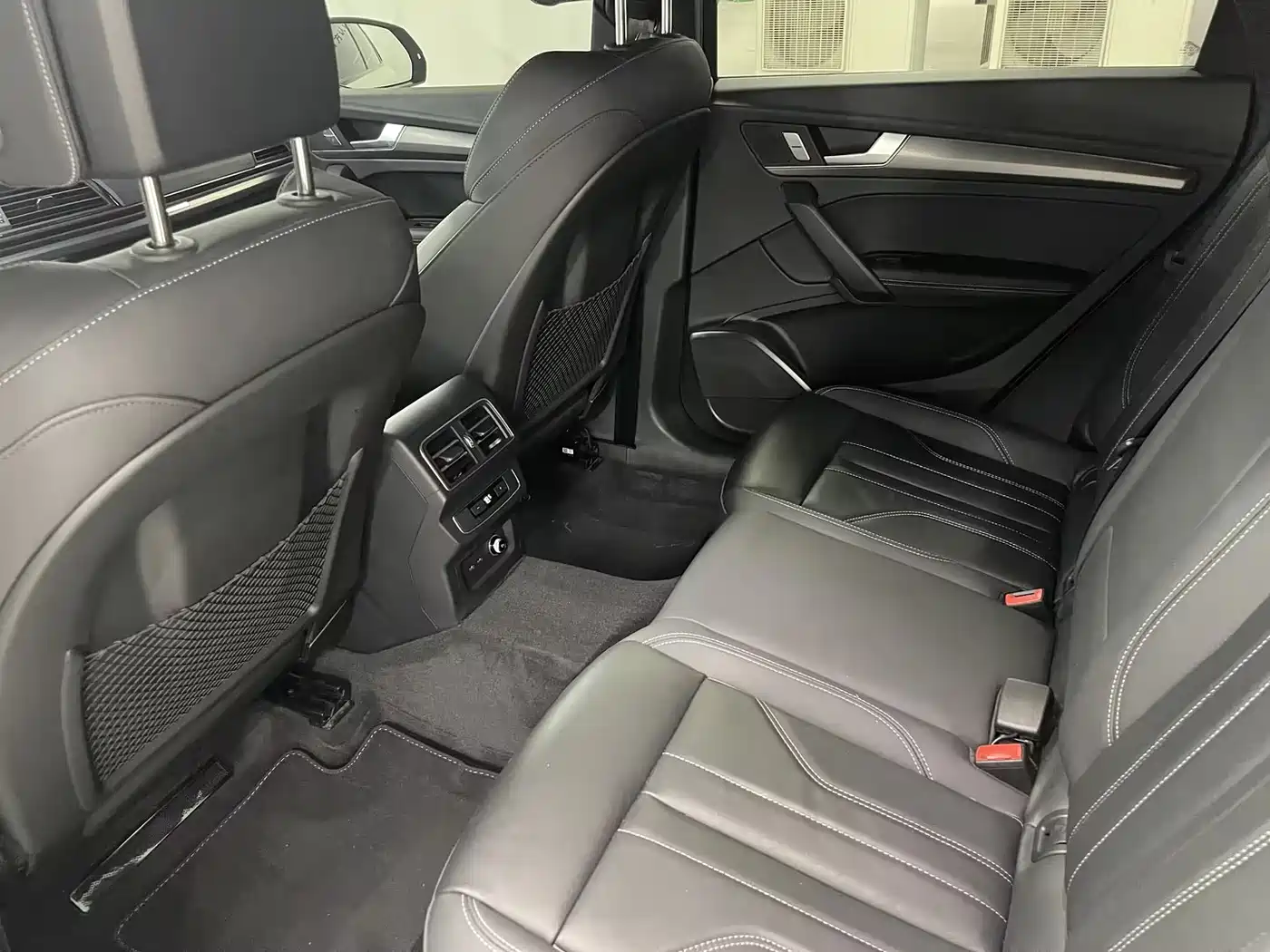 Audi Q5L 2024 Model 40 TFSI Luxury Dynamic фото 14