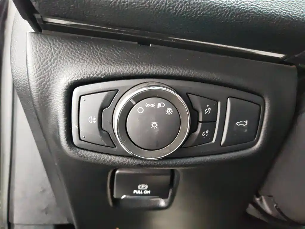 Lincoln MKZ 2018 2.0T Elegance Edition фото 21