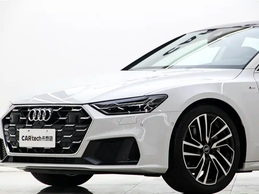 Audi A7 2024 45 TFSI Premium Selection фото 32