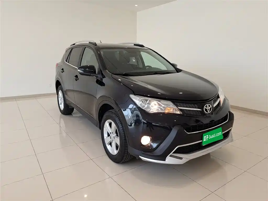 Toyota RAV4 Rongfang 2013 2.0L CVT 2WD Urban фото 4